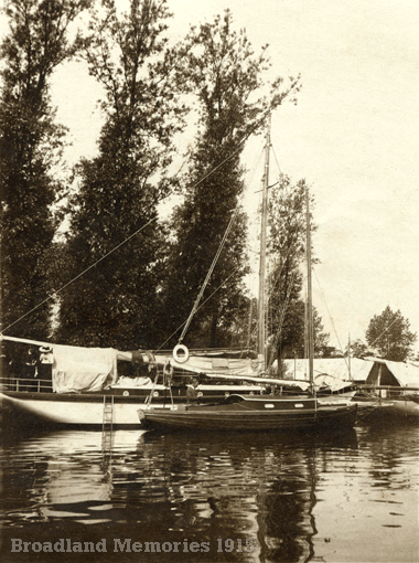 The yachts Victoria and Mavis