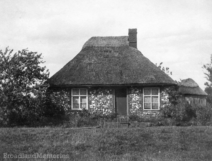 Cottage near Ludham Bridge c1900