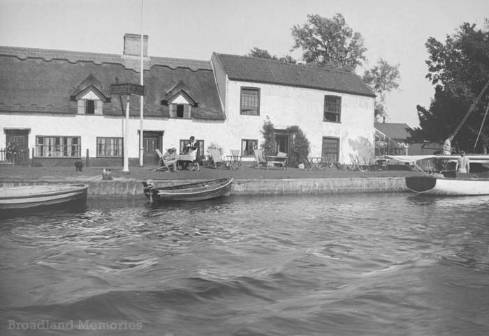 Horning Ferry Inn 1920s