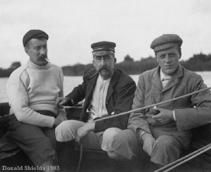 Norfolk Broads crew 1903