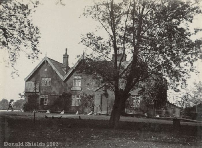 Surlingham Ferry Inn 1903