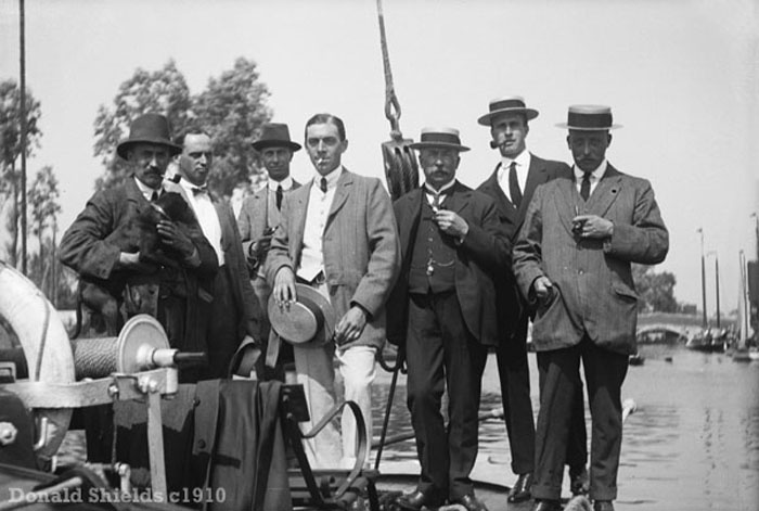 Going home Norfolk Broads c1910