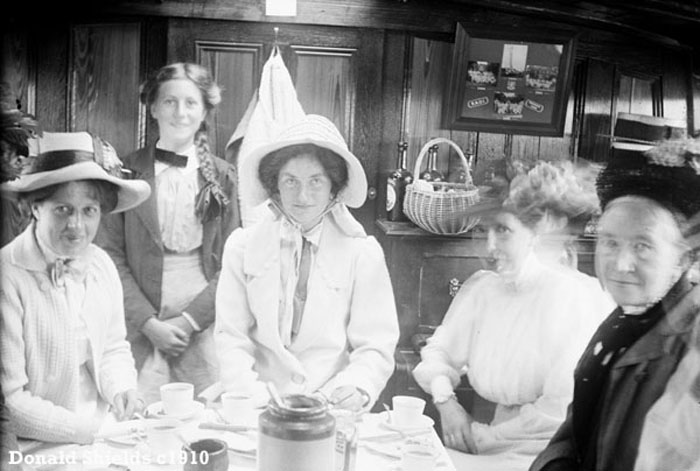 Wherry Bertha interior c1910