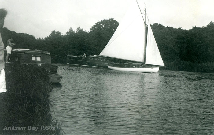 River Cruiser Modwena Norfolk Broads 1950s