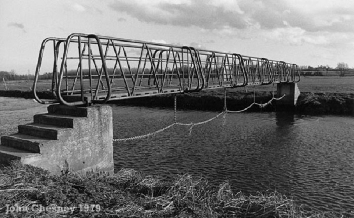 Footbridge over the Waveney at Geldeston 1979