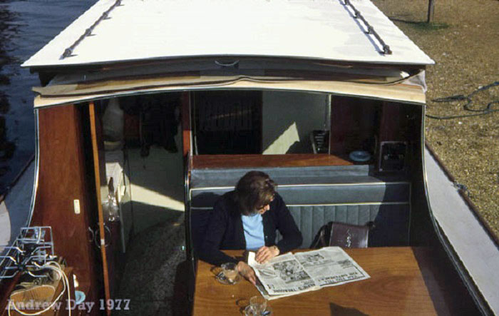 Diamond Emblem 1977