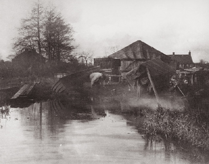 A Norfolk Boatyard