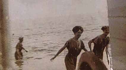 Lily & Florrie 1909