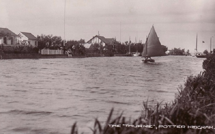 Riverside bungalows on the Thurne at Potter Heigham c1919