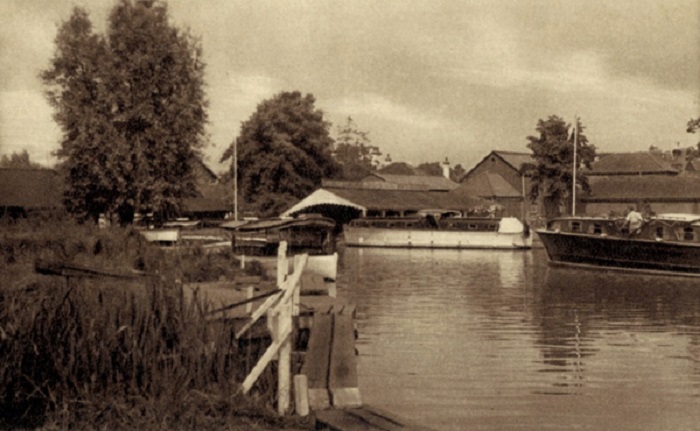 Looking upstream from Wroxham Bridge 1950s